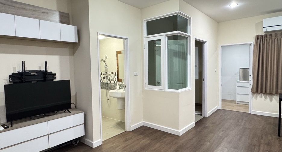 Reihenhaus zur Miete mit 4 Zimmer in Phra Pradaeng, Samut Prakan