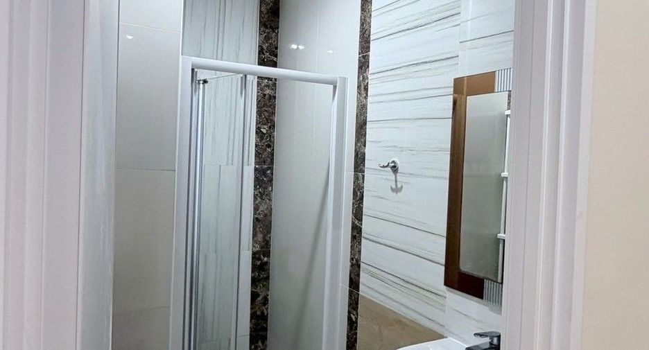 Reihenhaus zur Miete mit 4 Zimmer in Phra Pradaeng, Samut Prakan