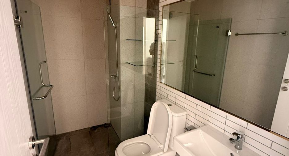 For sale and for rent 2 bedrooms condo in Phra Khanong, Bangkok