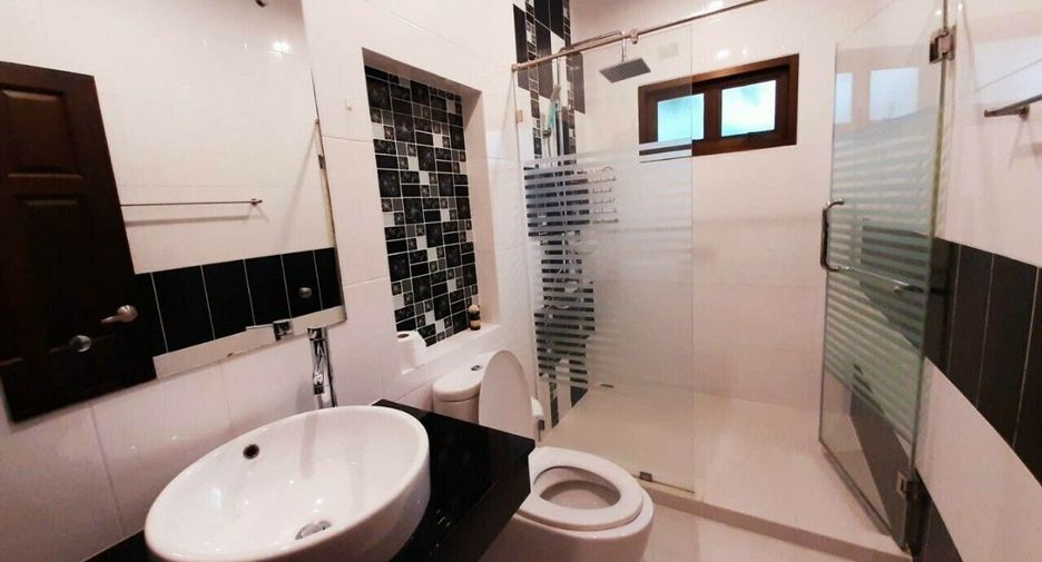 Продажа 2 спальни вилла в Huay Yai, Паттайя