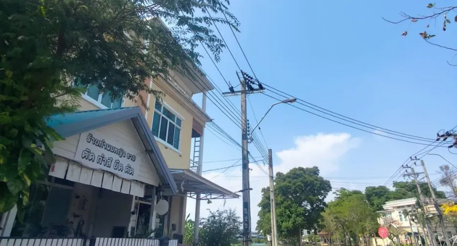 For sale 3 bedrooms townhouse in Mueang Samut Prakan, Samut Prakan
