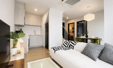 For rent 2 bedrooms condo in Phaya Thai, Bangkok