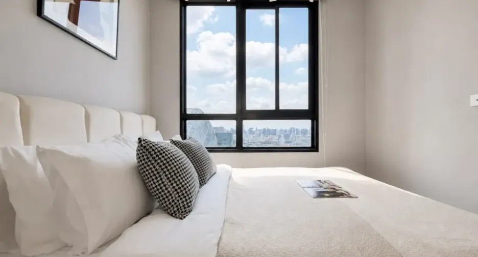 For rent 2 bedrooms condo in Phaya Thai, Bangkok