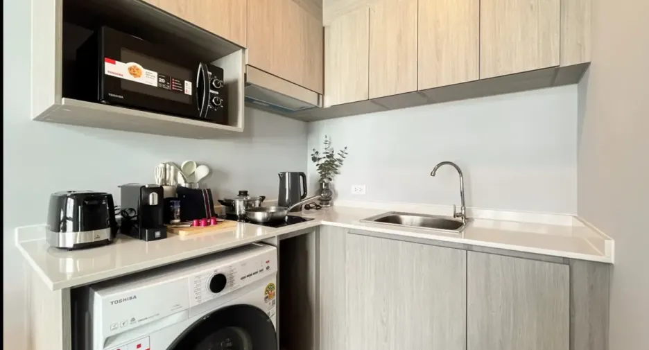 For rent 2 bedrooms condo in Phaya Thai, Bangkok
