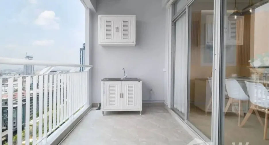 For sale 2 bedrooms condo in Bang Kapi, Bangkok