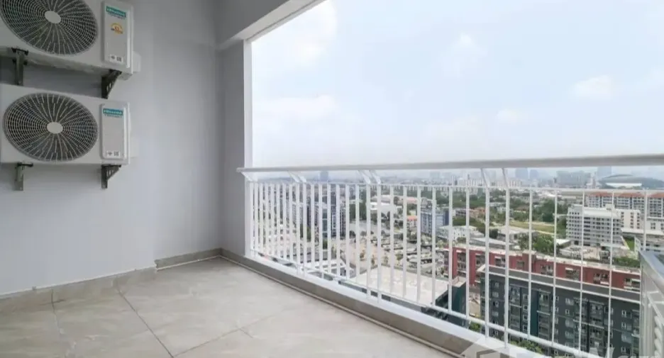 For sale 2 bedrooms condo in Bang Kapi, Bangkok