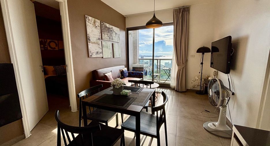À louer 2 chambres condo à Pratumnak, Pattaya