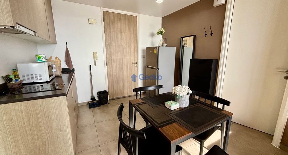 À louer 2 chambres condo à Pratumnak, Pattaya