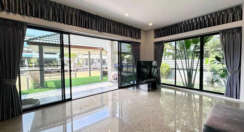 Haus zur Miete mit 4 Zimmer in Sattahip, Chonburi