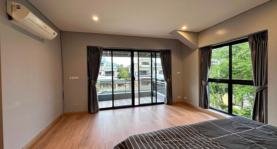 Haus zur Miete mit 4 Zimmer in Sattahip, Chonburi