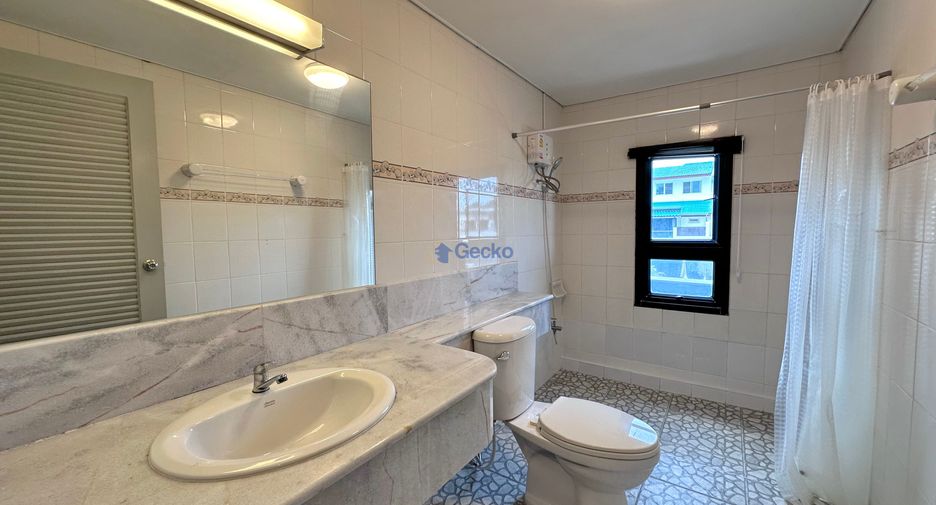 Haus zur Miete mit 4 Zimmer in Sattahip, Chonburi