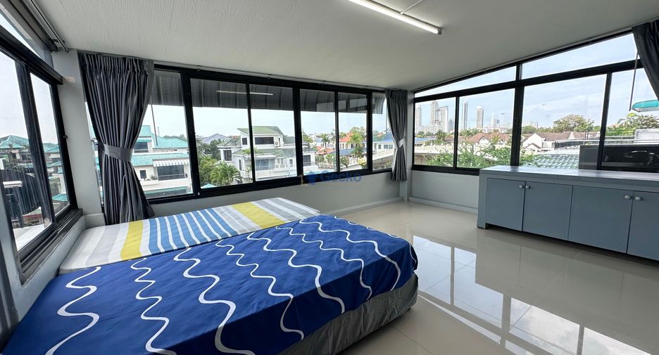 Haus zur Miete mit 4 Zimmer in Sattahip, Chonburi