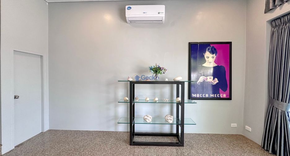Haus zur Miete mit 4 Zimmer in Sattahip, Chonburi