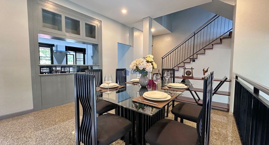 Haus zur Miete mit 4 Zimmer in Sattahip, Chonburi