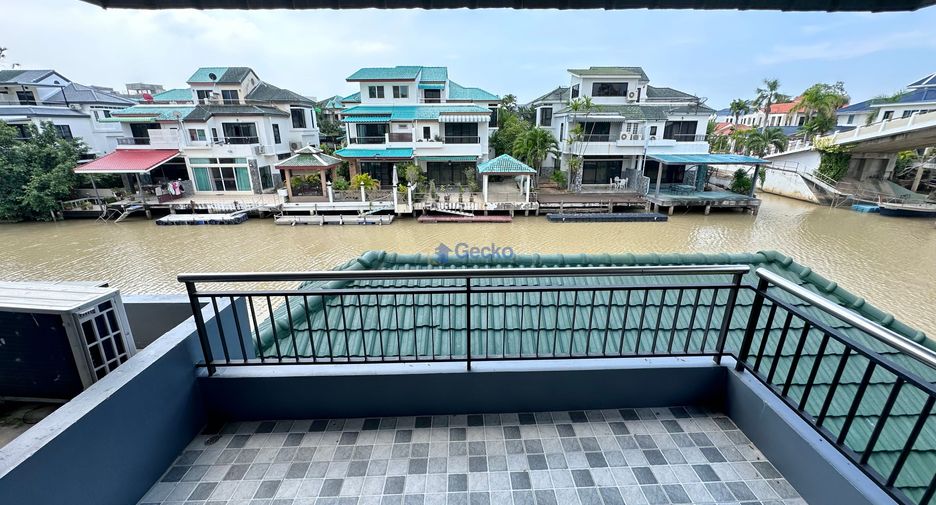 Haus zur Miete mit 4 Zimmer in Sattahip, Chonburi