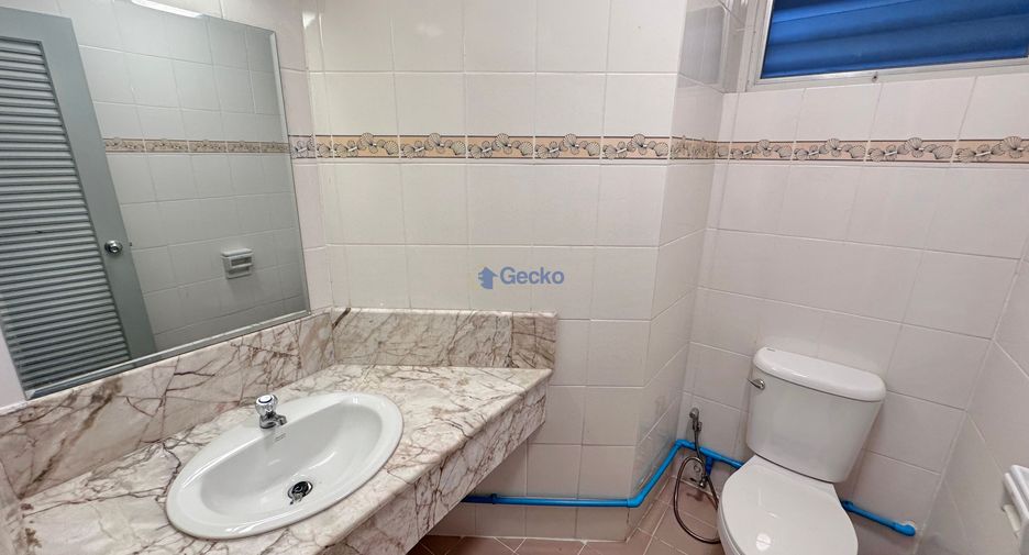 Haus zur Miete mit 4 Zimmer in Sattahip, Chonburi