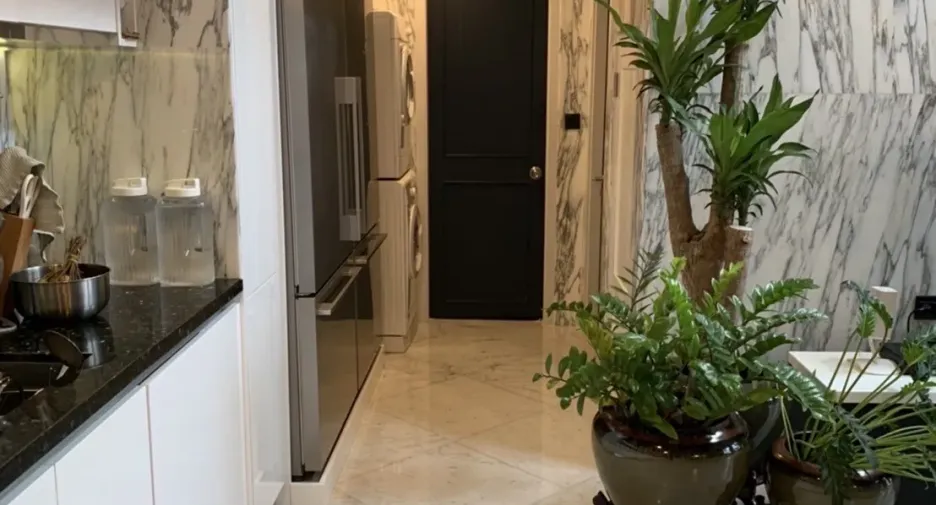 For sale and for rent 3 bedrooms condo in Yan Nawa, Bangkok