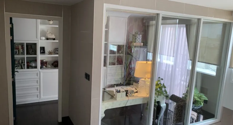 For sale and for rent 3 bedrooms condo in Yan Nawa, Bangkok