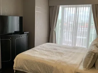For sale and for rent 3 bedrooms condo in Yan Nawa, Bangkok