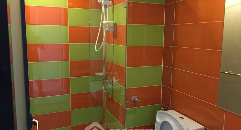 For rent 2 bedrooms condo in Bang Na, Bangkok