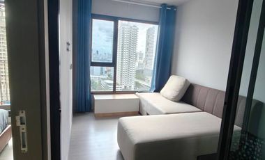 À louer et à vendre 1 chambre condo à Huai Khwang, Bangkok