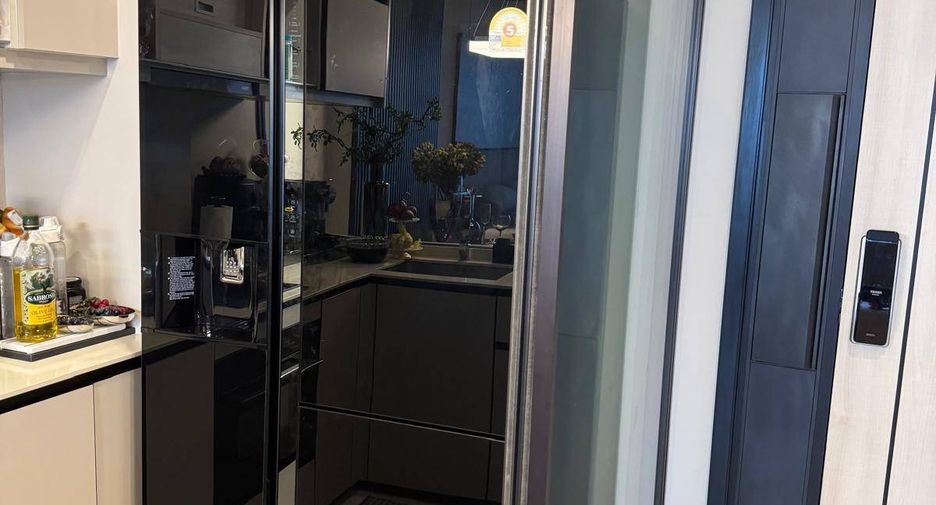 Продажа 2 спальни кондо в Ратчатхещи, Бангкок