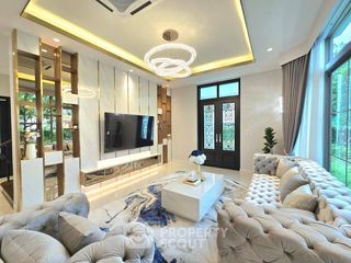 出租 4 卧室 独立屋 在 Lat Krabang, 曼谷