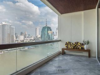 For rent 3 bedrooms condo in Bang Rak, Bangkok