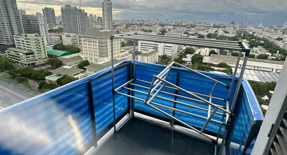 À louer 2 chambres condo à Ratchathewi, Bangkok