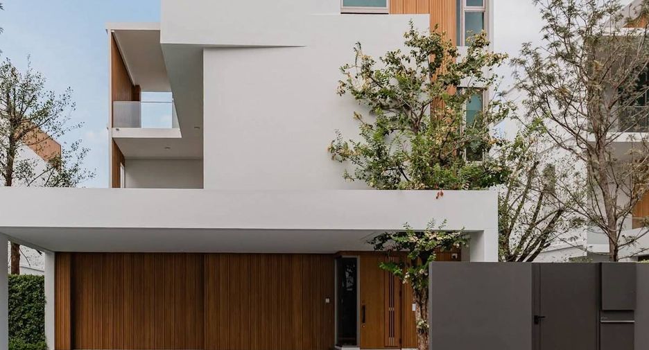 Haus zur Miete mit 3 Zimmer in Saphan Sung, Bangkok