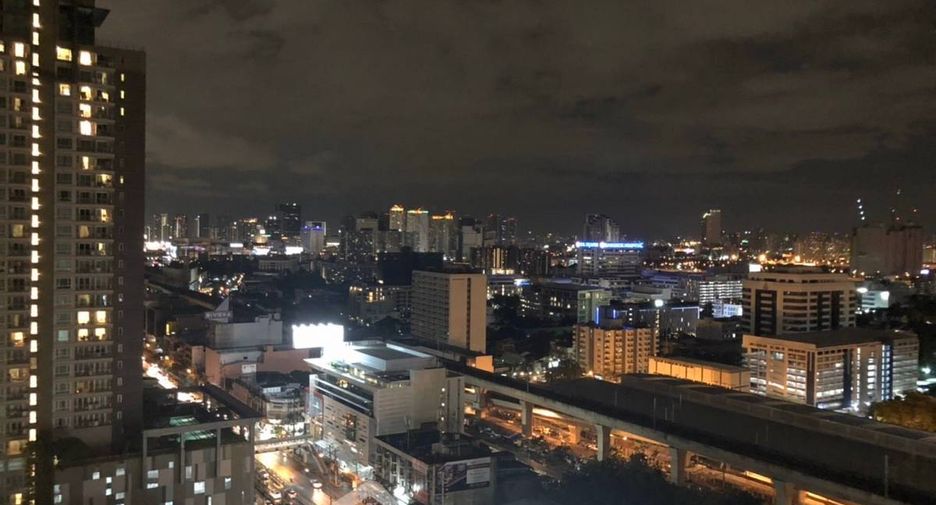 For rent 2 bedrooms condo in Watthana, Bangkok