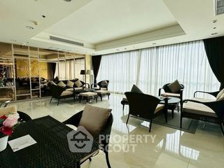 For rent 3 bedrooms condo in Bang Kho Laem, Bangkok