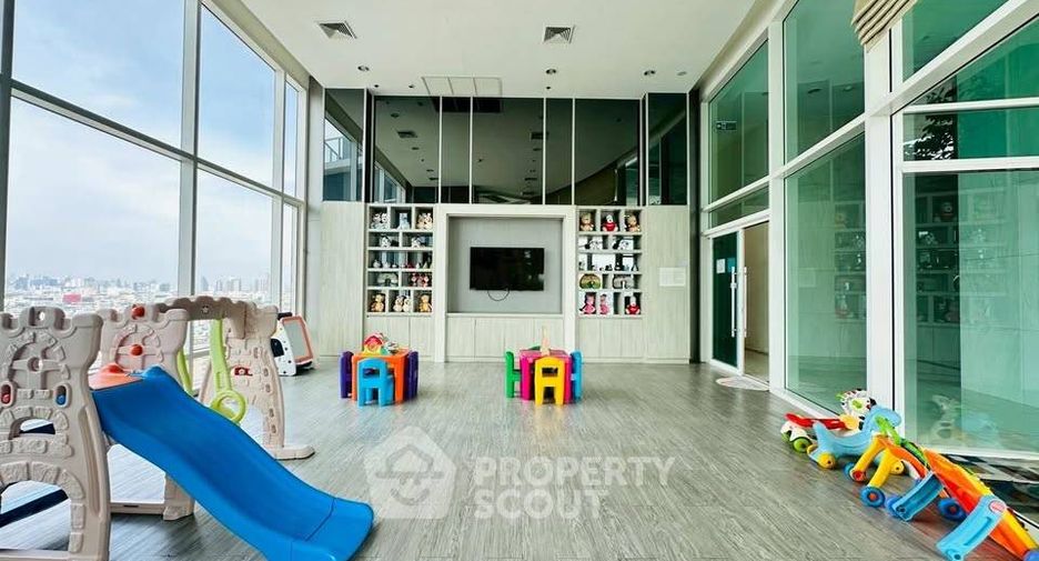 For rent 3 bedrooms condo in Bang Kho Laem, Bangkok
