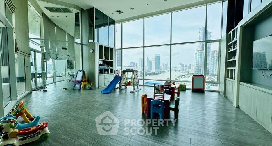 For rent 3 bedrooms condo in Bang Kho Laem, Bangkok