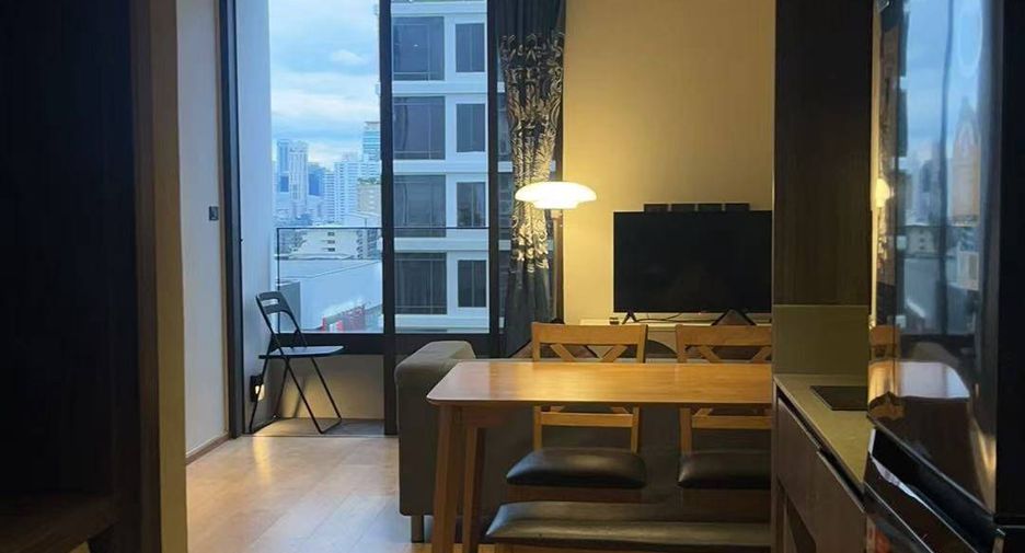 À louer 2 chambres condo à Watthana, Bangkok