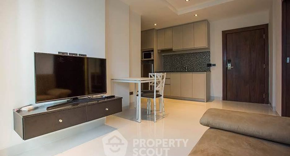For rent 2 bedrooms condo in North Pattaya, Pattaya