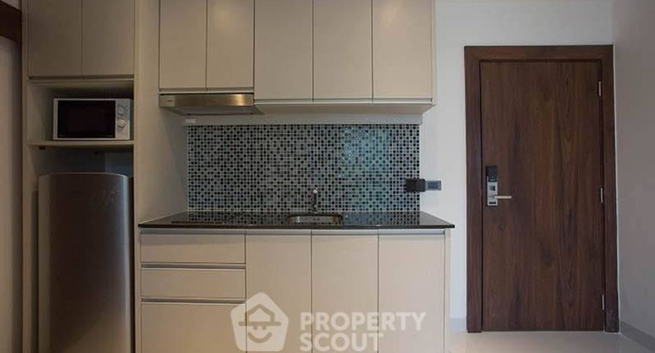 For rent 2 bedrooms condo in North Pattaya, Pattaya