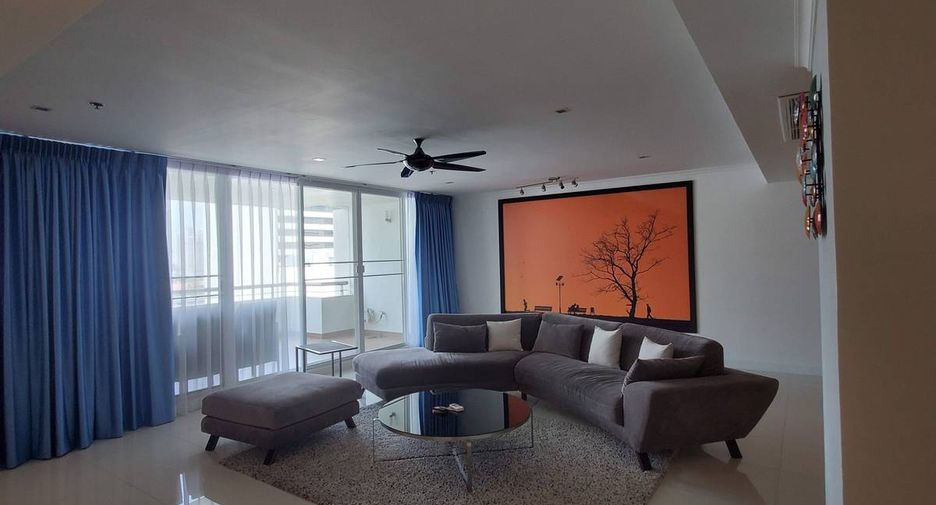 Wohnung zur Miete mit 3 Zimmer in Watthana, Bangkok