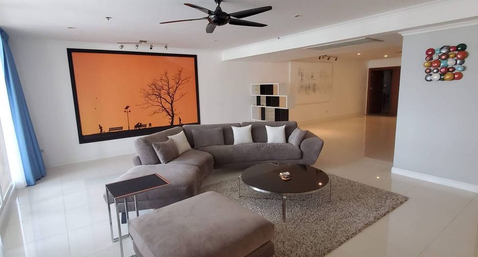 Wohnung zur Miete mit 3 Zimmer in Watthana, Bangkok