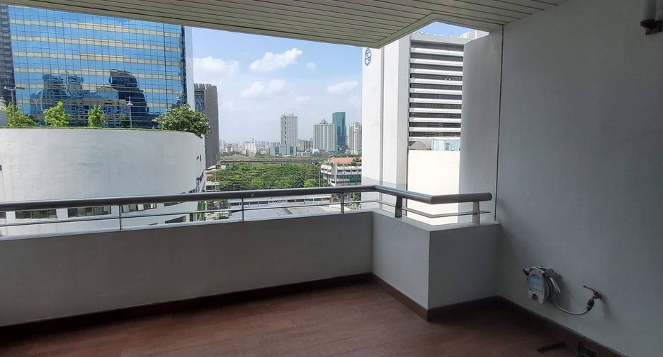 Wohnung zur Miete mit 3 Zimmer in Watthana, Bangkok