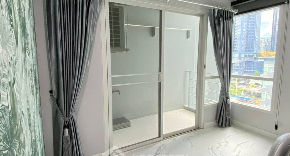For sale 1 bed condo in Huai Khwang, Bangkok