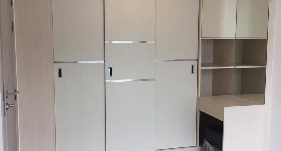 For sale 1 bed condo in Phra Khanong, Bangkok
