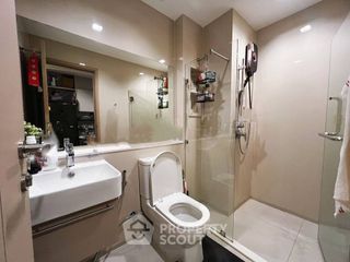 For sale 1 bed condo in Thon Buri, Bangkok