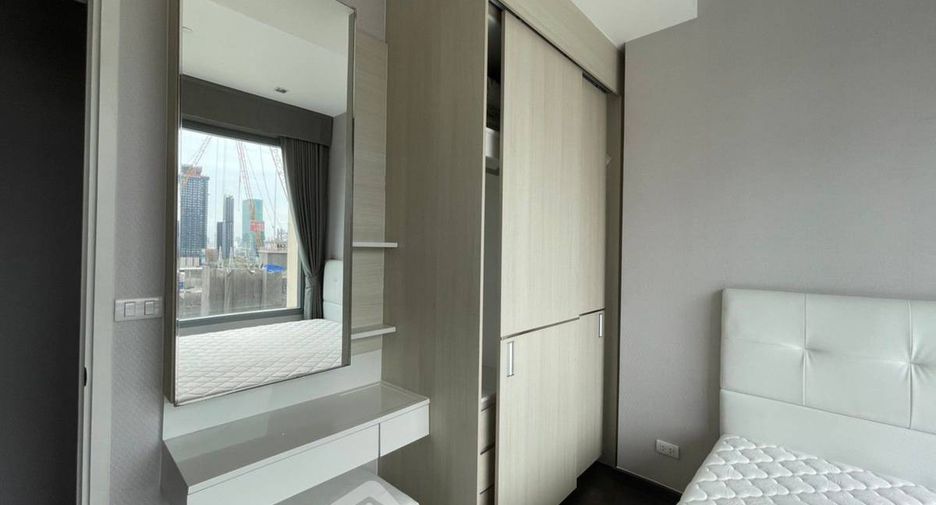 For sale 2 bedrooms condo in Watthana, Bangkok