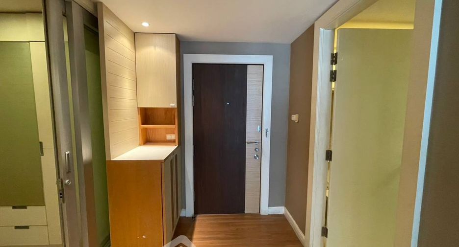 For rent そして for sale 2 ベッドルーム condo in Khlong Toei, Bangkok