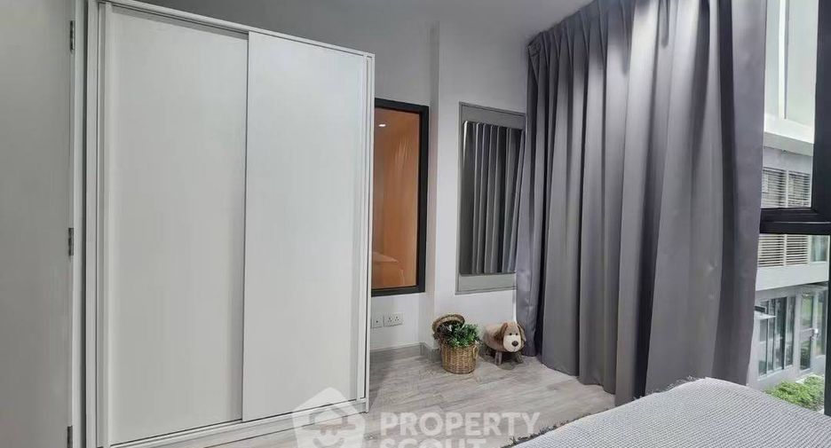 For sale 2 bedrooms condo in Huai Khwang, Bangkok