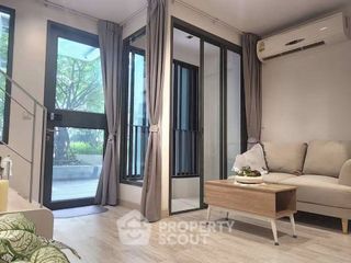 À vendre 2 chambres condo à Huai Khwang, Bangkok