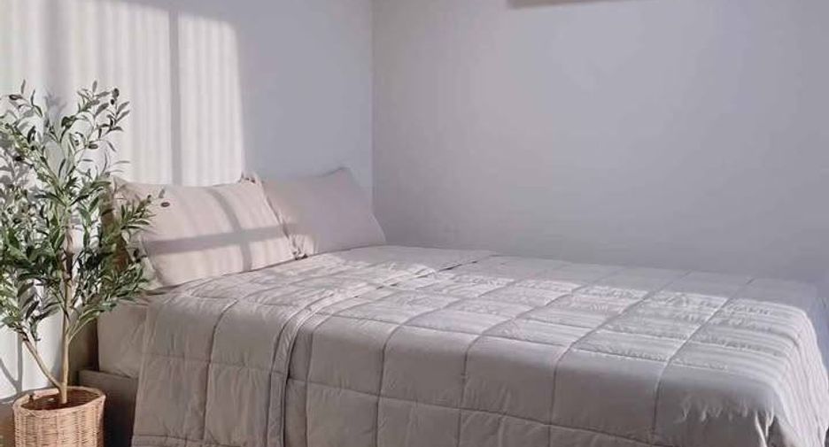 For sale 1 bed condo in Bang Kapi, Bangkok