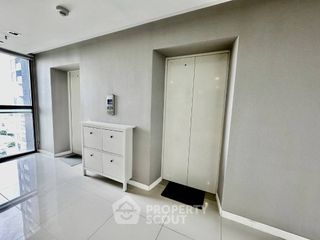 Condo en venta de 2 habitaciones en Yan Nawa, Bangkok