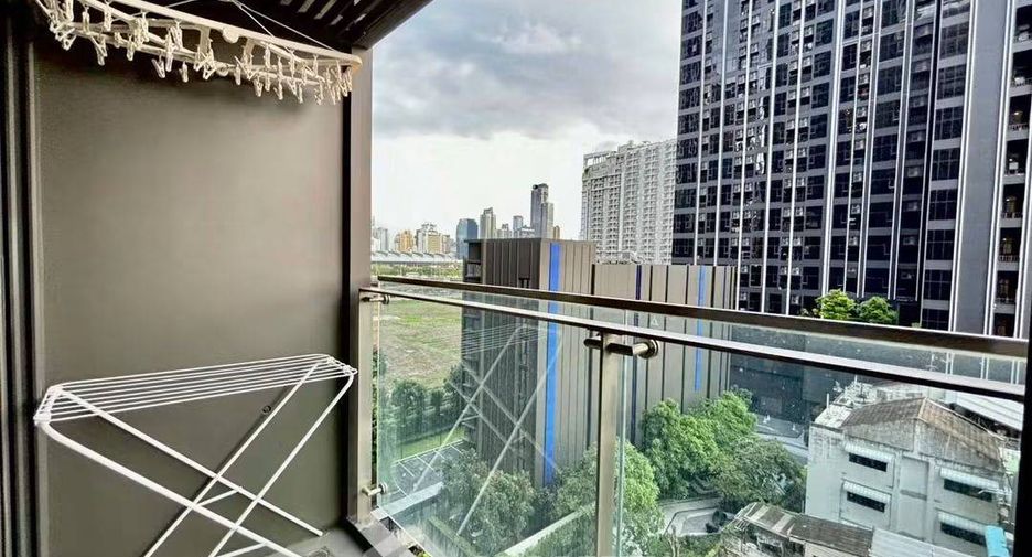 For rent and for sale 1 bed condo in Huai Khwang, Bangkok